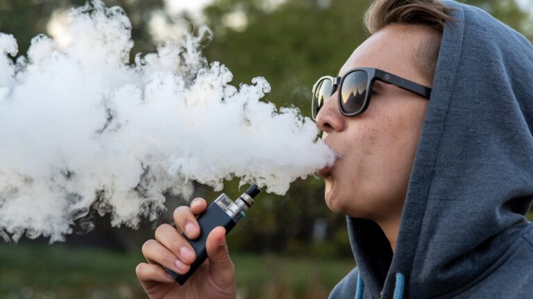 Is CBD Vaping More Popular Than Nicotine in 2025?